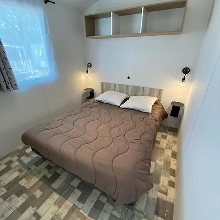 Le Κάμπινγκ Ρουαγιάν