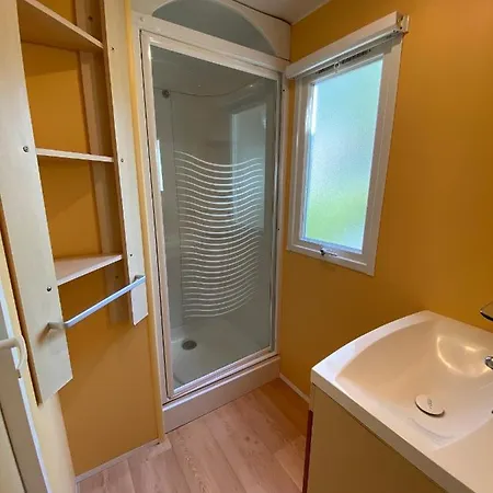 Le Κάμπινγκ 4*