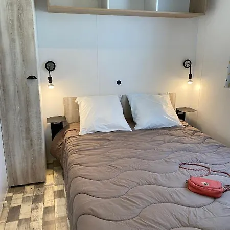 Κάμπινγκ Le 4*