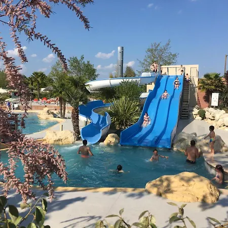 Κάμπινγκ Le 4*